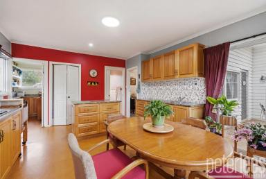 House For Sale - TAS - Mole Creek - 7304 - Versatile Family Living on 2 Acres  (Image 2)