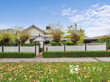 House For Sale - VIC - Bendigo - 3550 - The Kind of Home That Rarely Becomes Available (Image 2)