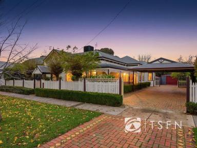 House For Sale - VIC - Bendigo - 3550 - The Kind of Home That Rarely Becomes Available  (Image 2)