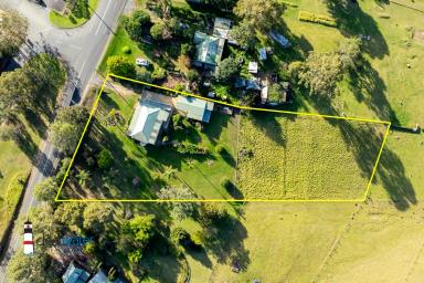 House For Sale - NSW - Moruya - 2537 - Rural Lifestyle with Town Convenience on 1.6 Acres  (Image 2)