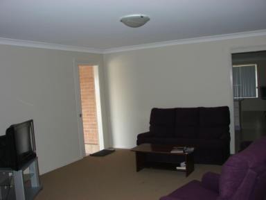 Duplex/Semi-detached For Sale - NSW - Muswellbrook - 2333 - SET PRIVATE AT THE END OF A CUL-DE-SAC THIS THREE (3X) B/R HOME WITH IT'S OWN YARD, ENSUITE AND DOUBLE GARAGE  (Image 2)