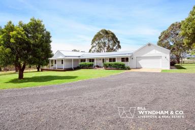 House Leased - VIC - Lindenow South - 3875 - Modern Comfort Meets Country Serenity - PRICE REDUCTION  (Image 2)