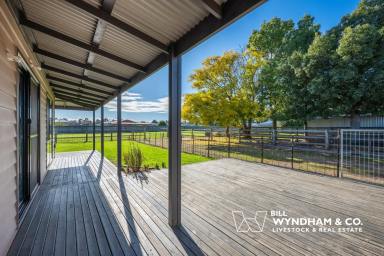 House For Sale - VIC - East Bairnsdale - 3875 - Turns out it was in East Bairnsdale the whole time  (Image 2)
