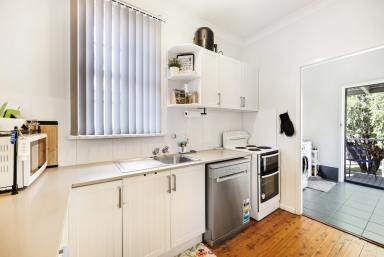 House For Lease - NSW - Tamworth - 2340 - Two Bedroom Home Close to Town  (Image 2)