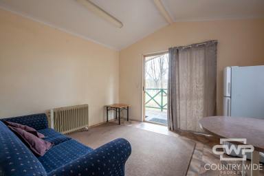 Unit For Lease - NSW - Glen Innes - 2370 - 2 Bedroom Cabin Ready to Rent (Image 2)