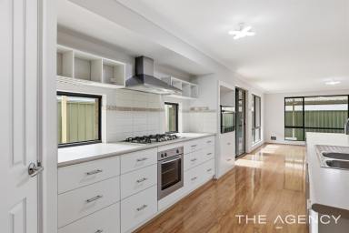 House For Sale - WA - Baldivis - 6171 - BIG BEAUTIFUL FAMILY HOME: READY RIGHT NOW!  (Image 2)