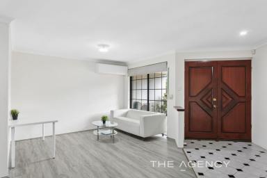 House For Sale - WA - Marangaroo - 6064 - Modern Family Home with Space for Everyone  (Image 2)