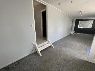 House For Sale - NSW - Lightning Ridge - 2834 - Affordable living opportunity in Lightning ridge (Image 2)