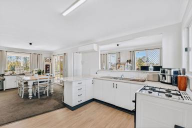 House For Sale - NSW - Woodburn - 2472 - Family Home With Riverfront Lifestyle on 2 Acres  (Image 2)