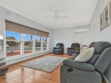 House For Lease - VIC - Echuca - 3564 - COUNTRY CHARM WITH A MODERN TOUCH  (Image 2)