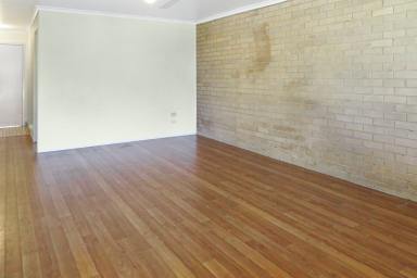 House For Lease - QLD - White Rock - 4306 - Spacious 2 Bedroom Unit  (Image 2)