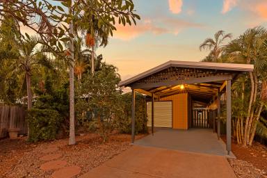 House For Sale - WA - Cable Beach - 6726 - Secluded Retreat in the Heart of Cable Beach  (Image 2)