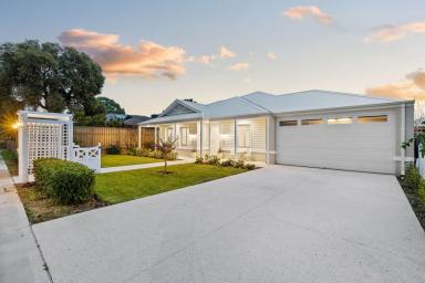 House For Sale - WA - Bassendean - 6054 - Simply Stunning & Only 2 Years Young In Prime Location (Image 2)