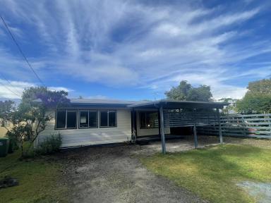 House Leased - NSW - Iluka - 2466 - 3 BEDROOM COTTAGE WITH SEPERATE STUDIO  (Image 2)