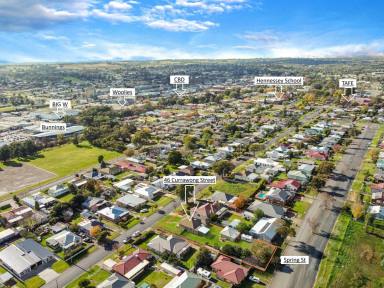 House For Sale - NSW - Young - 2594 - Double Brick, Double Block, Double the Opportunities!  (Image 2)