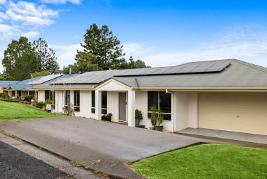 House For Sale - NSW - Kyogle - 2474 - FAMILY LIVING IN THE PRESTIGIOUS GOLF COURSE ESTATE  (Image 2)