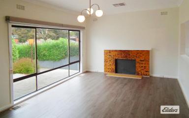 House For Lease - VIC - East Bendigo - 3550 - Ideally Located Family Home in East Bendigo (Image 2)