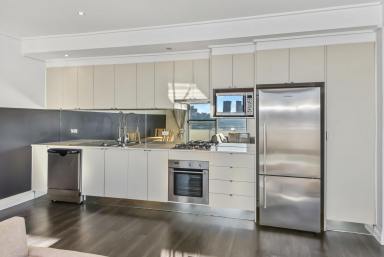 Unit For Lease - NSW - Wentworth Point - 2127 - Rare Fully Furnished Apartment in resort style cul-de-sac living in private bayside residence with uninterrupted sparkling water views (Image 2)
