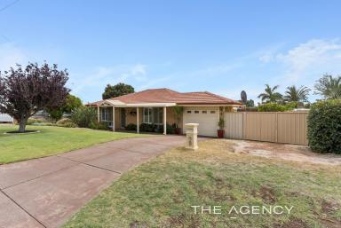 House For Sale - WA - Huntingdale - 6110 - Big Block | Quiet Street | Stunning Home! (Image 2)