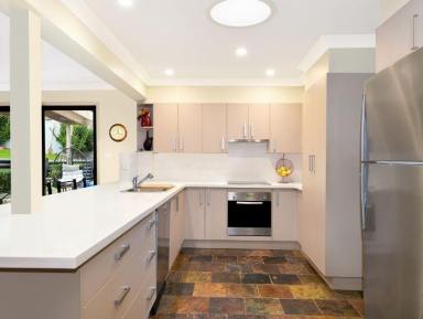 House For Sale - NSW - Kiama Downs - 2533 - Modern Elegance Meets Elevated Views (Image 2)