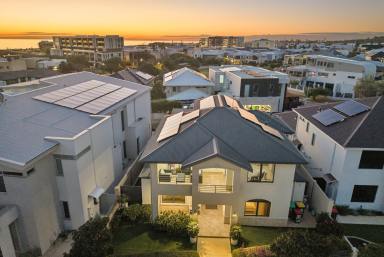 House For Sale - WA - North Coogee - 6163 - In a Word: Lifestyle  (Image 2)