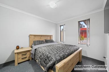 House For Sale - WA - Wellard - 6170 - CONVENIENT FAMILY LIVING IN WELLARD (Image 2)