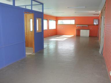 Industrial/Warehouse For Lease - VIC - Bairnsdale - 3875 - FACTORY/STORAGE  (Image 2)