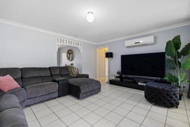 House For Sale - NSW - Mudgee - 2850 - THE COMPLETE PACKAGE FOR HOMEOWNERS & INVESTORS (Image 2)