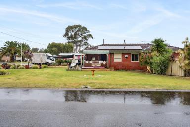 House For Sale - WA - Parmelia - 6167 - Spacious Corner Block with Endless Potential !  (Image 2)