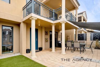 Townhouse For Sale - WA - Wannanup - 6210 - Dream coastal living in a sought-after Wannanup village mews.  (Image 2)