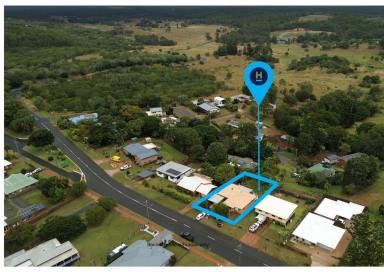 House For Sale - QLD - Childers - 4660 - 3 BED 1 BATH 2 LIVING BRICK HOME  (Image 2)