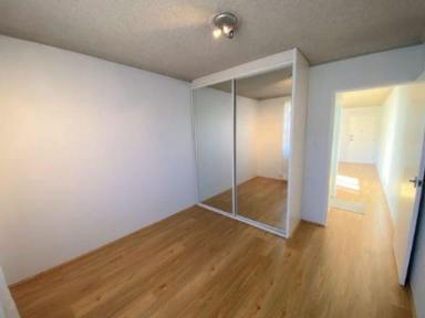 Flat For Lease - NSW - Ryde - 2112 - Top floor light and airy 1 bedroom unit in the heart of Ryde  (Image 2)