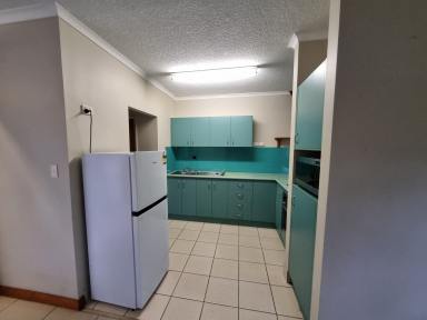 Townhouse For Lease - QLD - Woree - 4868 - FURNISHED UNIT IN QUIET COMPLEX  (Image 2)