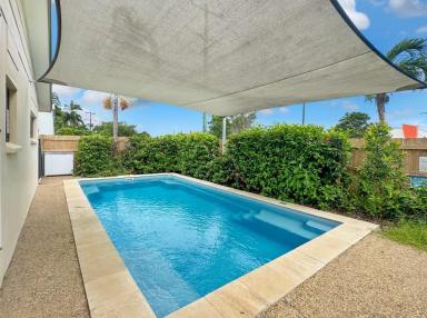 Unit For Lease - QLD - Bungalow - 4870 - Spacious Ground Floor Unit with Pool Access - Central Location (Image 2)