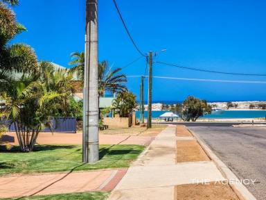 Unit For Sale - WA - Kalbarri - 6536 - Blue Ocean Villa 3  (Image 2)