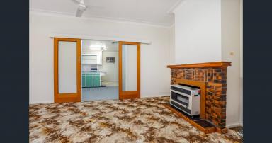 House For Lease - NSW - Walla Walla - 2659 - 3-bedroom home on large block close to main street (Image 2)