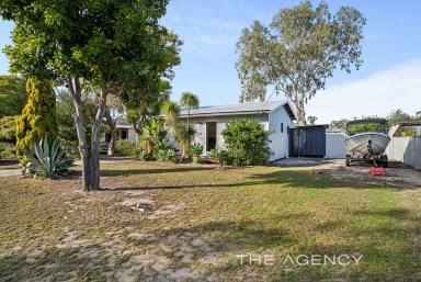 House For Sale - WA - North Yunderup - 6208 - 809sqm of Potential - Moments from the Murray River (Image 2)
