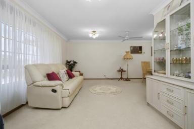 House For Sale - NSW - Raymond Terrace - 2324 - IMMACULATELY MAINTAINED FAMILY HOME IN POPULAR POMMIE HILL!  (Image 2)