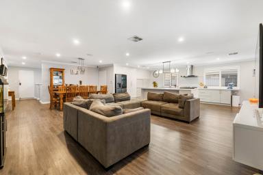House Sold - WA - Harrisdale - 6112 - Spacious 6 Bedrooms 3 Bathrooms Family Haven with Pool, Solar & Modern Luxury in Harrisdale  (Image 2)