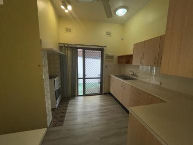 House For Lease - NSW - Grafton - 2460 - Charming and Spacious Home in Prime Central Location  (Image 2)