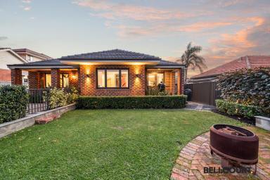 House For Sale - WA - Como - 6152 - A CAPTIVATING CHARACTER  (Image 2)