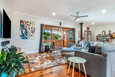 House For Sale - NSW - Casino - 2470 - Bring The Whole Family! Spacious Entertainers Paradise  (Image 2)