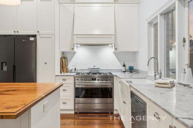House For Sale - WA - Palmyra - 6157 - A Love Letter to Character Living  (Image 2)