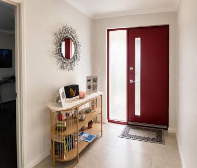 House For Sale - WA - Canning Vale - 6155 - Modern, Low-Maintenance Living in a Convenient Lifestyle Location (Image 2)