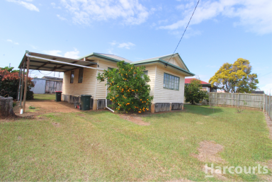 House For Sale - QLD - Kepnock - 4670 - Renovators Delight with Huge Shed !!  (Image 2)