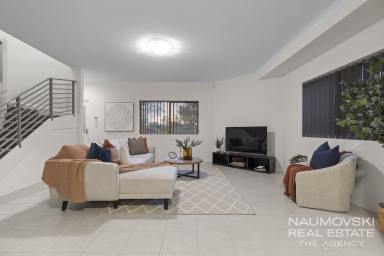House For Sale - WA - Westminster - 6061 - SUPER SIZED TOWNHOUSE! (Image 2)