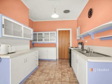 House For Sale - TAS - Devonport - 7310 - 160 Meters to the Mersey River  (Image 2)