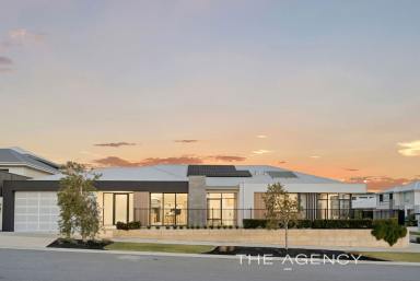 House For Sale - WA - Mindarie - 6030 - AWARD WINNING DISPLAY HOME OF THE YEAR  (Image 2)