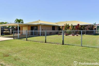 House For Sale - QLD - South Mackay - 4740 - Large South Mackay Home with Pool and Shed!  (Image 2)