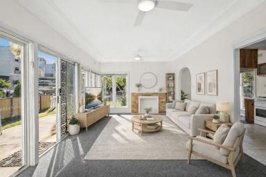 House For Sale - NSW - Wollongong - 2500 - Beachside & Golf Course Location  (Image 2)